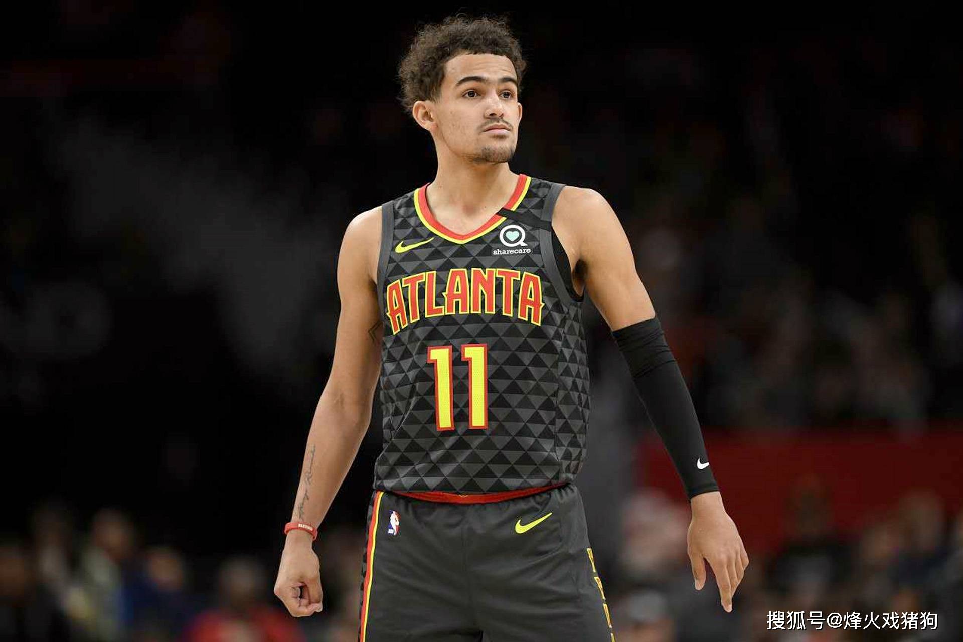 你礼貌吗！戈贝尔让杰伦·布朗跟自己一样剃成光头（戈贝尔调侃杰伦·布朗：剃个光头，和我同款造型）