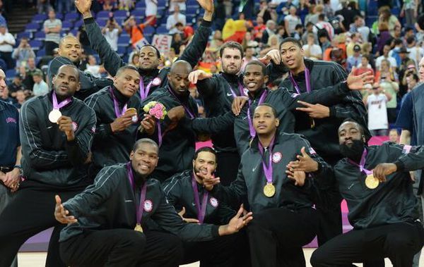 孔帕尼：逆转困境的精神很重要，迪亚斯总能在混乱中创造可能（孔帕尼：逆风翻盘靠精神，迪亚斯总能乱中生机）